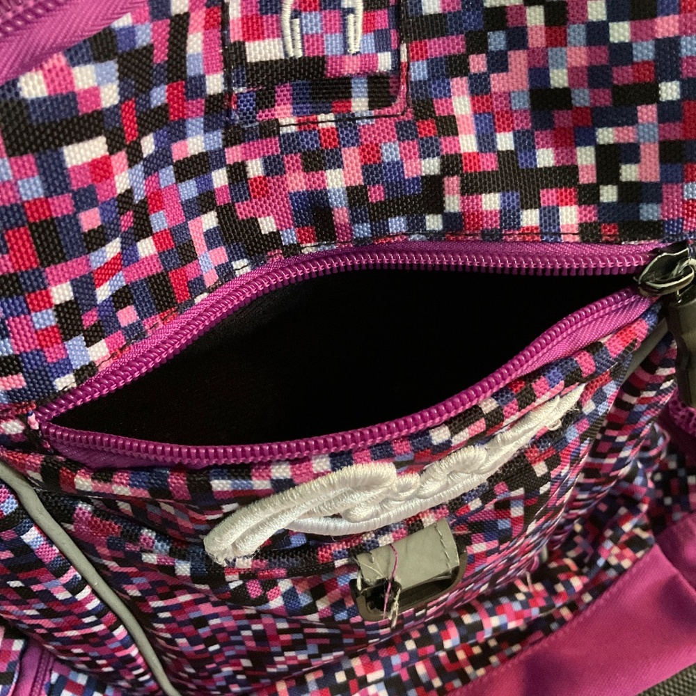 π ROOTS backpack - Picture 8 of 12